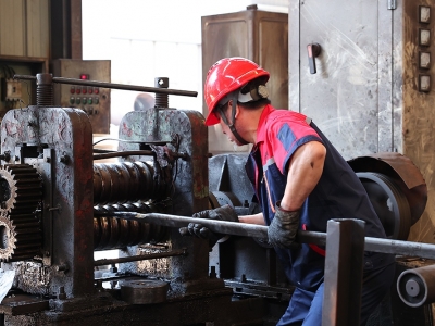 生產(chǎn)車(chē)間